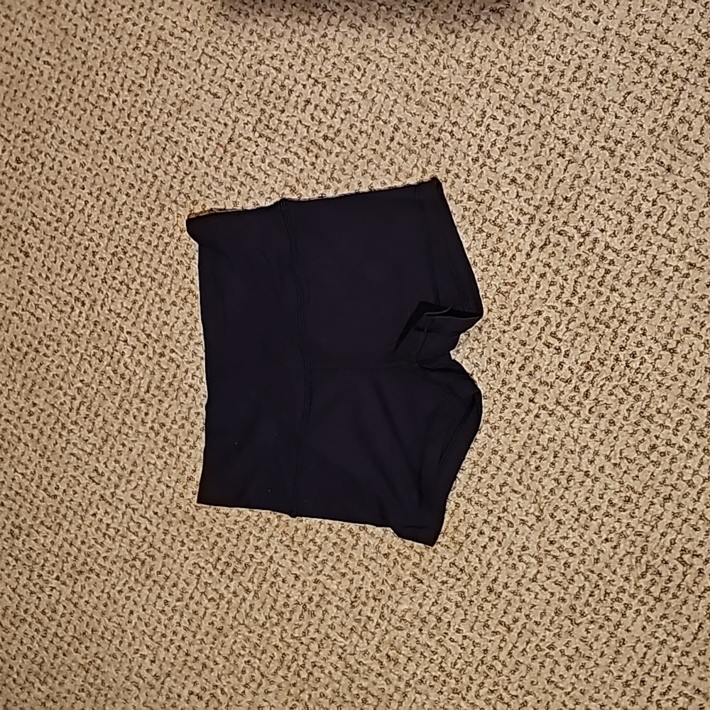 Ivivva girls size 8 spandex booty short